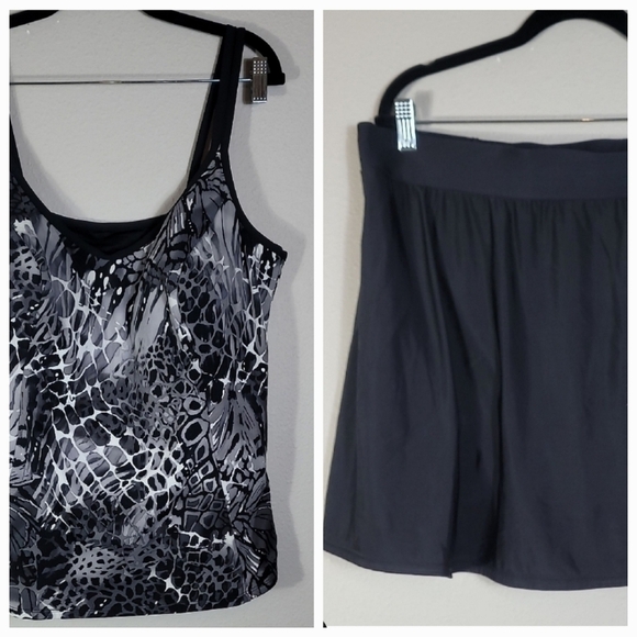 MagicSuit Womens 2 Piece Tankini And Skirt Size 22W/24W Padded Slimming Plus - Picture 1 of 13